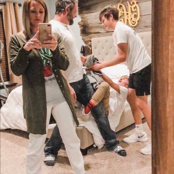 🌟Meet your Posh Ambassador, Carie - Picture 5 of 8